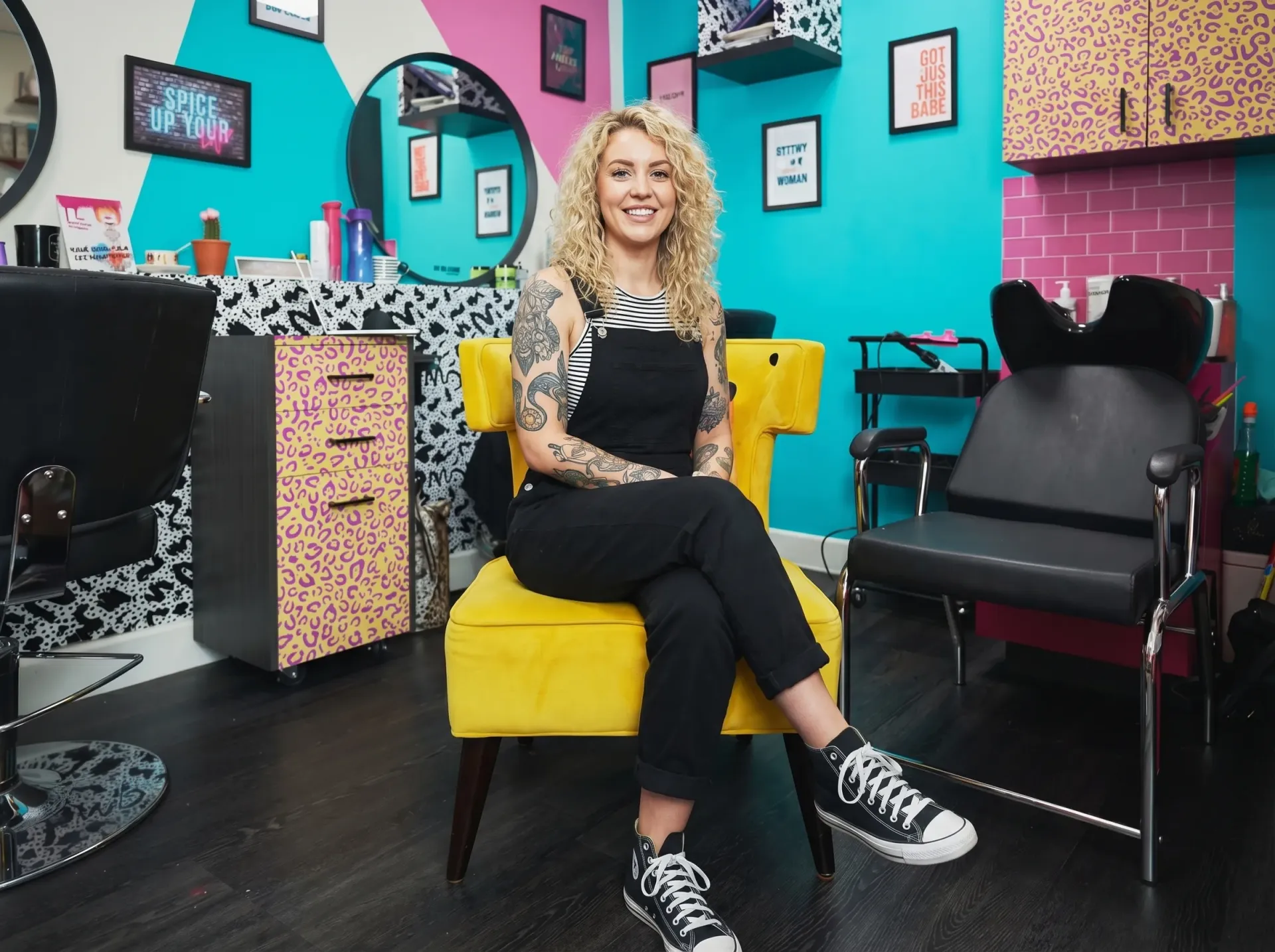 Hair salon stylist